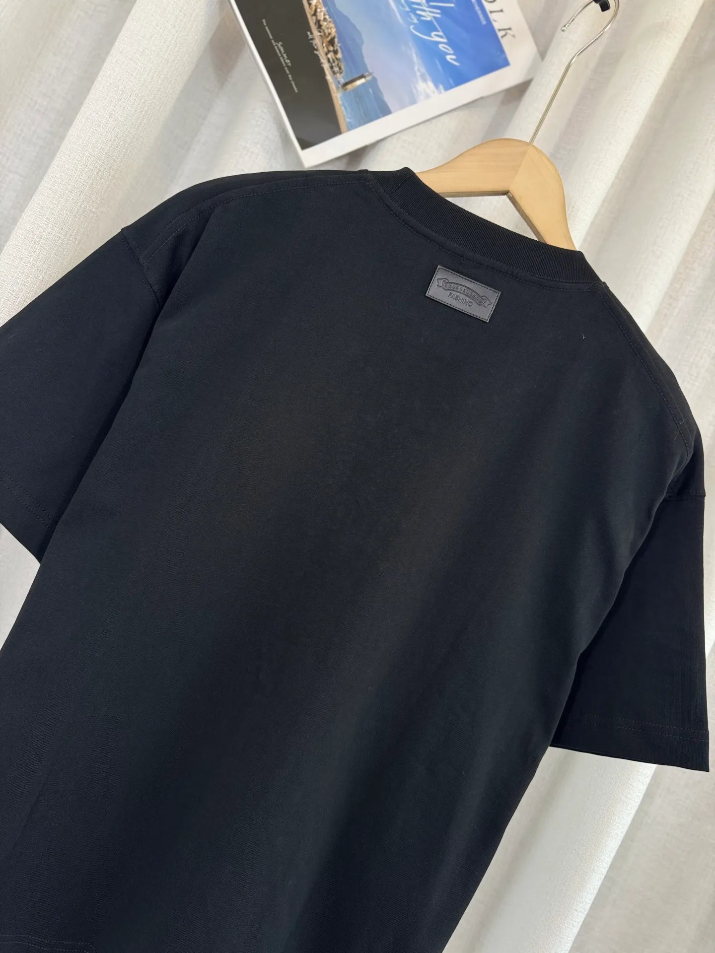 P210 ch high version Chrome Hearts 2025 spring and summer new horseshoe cross printed pearl compass short-sleeved T-shirt, fabric: 26 double yarns, 320 grams weight, pearl necklace Printing process: pearl necklace Color: black white Size: S M L XL Style number: 5168